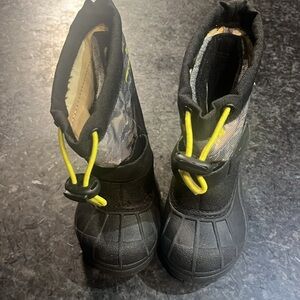 TODDLER Boy COLUMBIA BOOTS